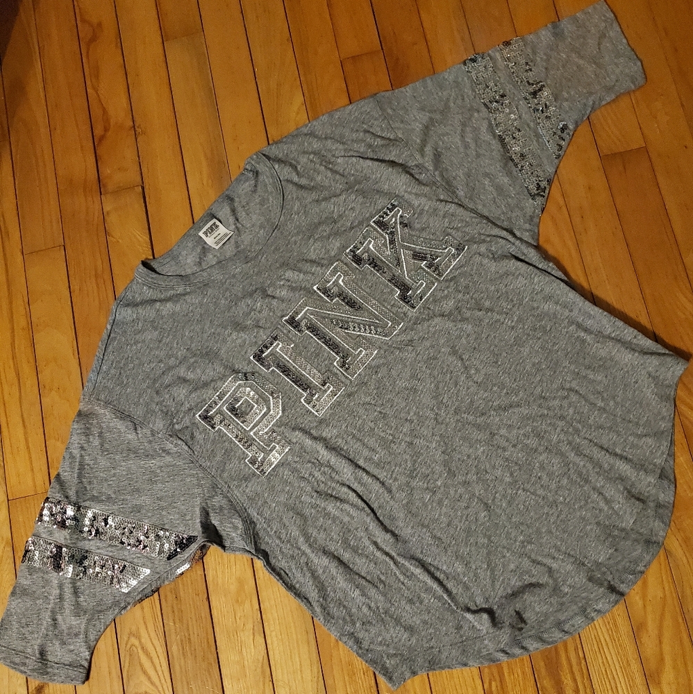 VS PINK tee